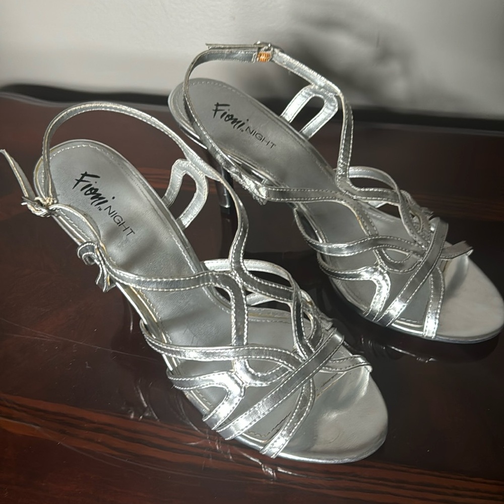 Fioni 3” dressy heels - size 8 - excellent condition
